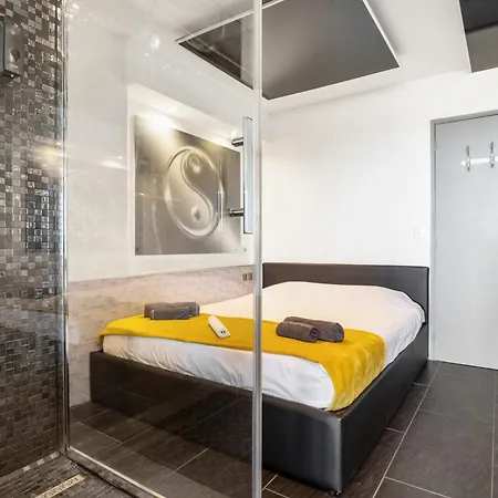 Village Naturiste R4n - Le Mirror Port Nature Luxe Apartment *